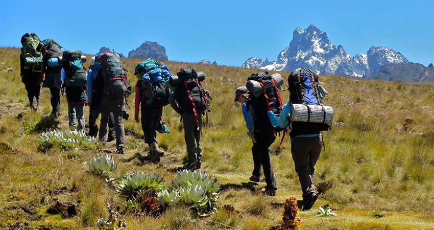 4 Days Mount Kenya Climbing Chogoria – Sirimon Route Safari